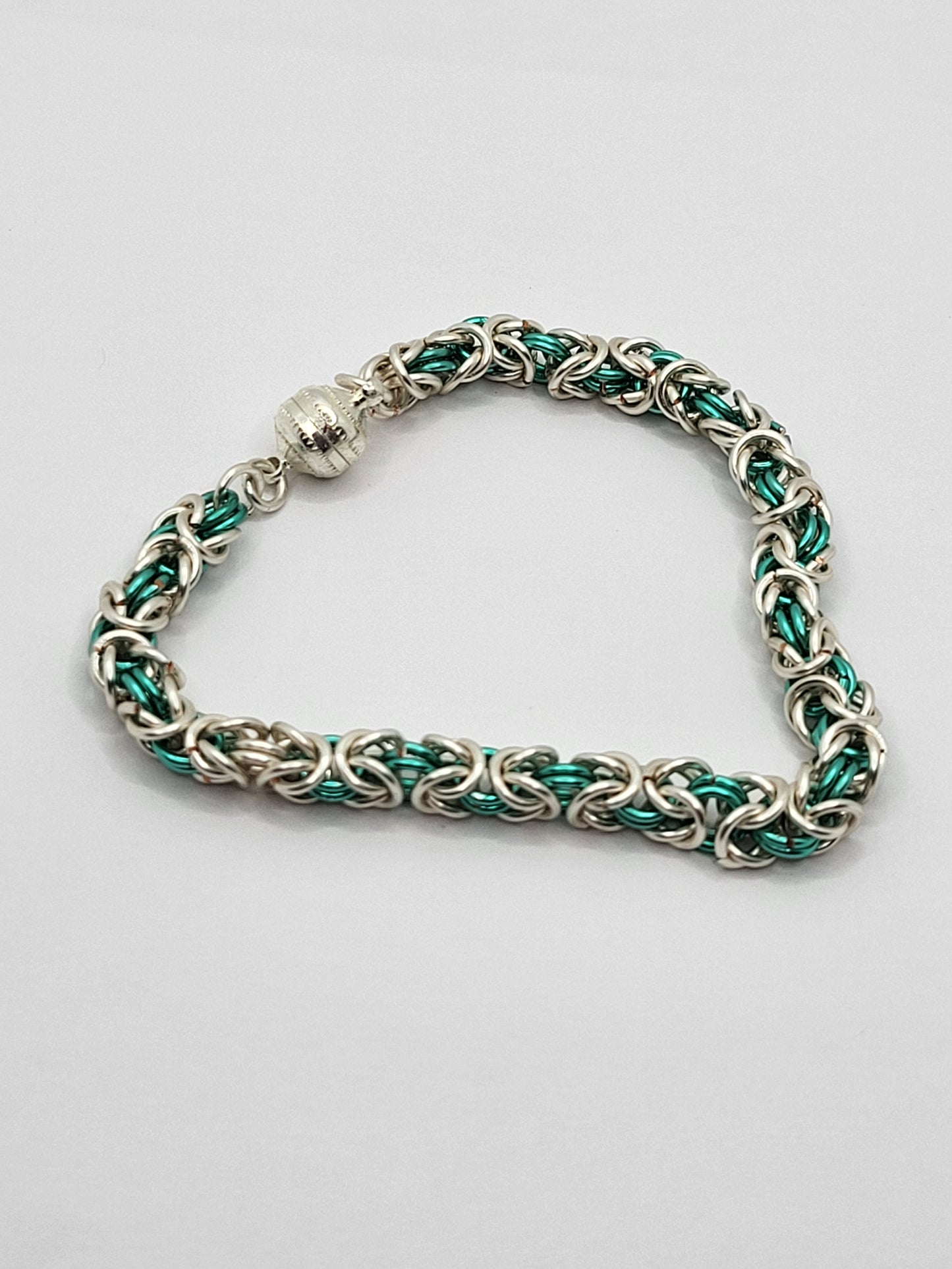 Byzantine Weave Bracelet in blue/green and silver